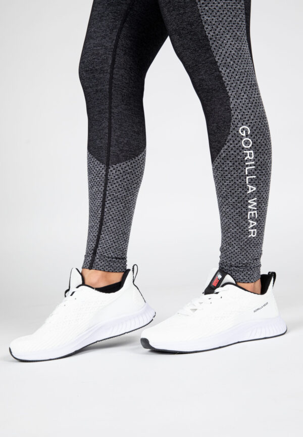 SELAH SEAMLESS LEGGINGS - BLACK - Image 4