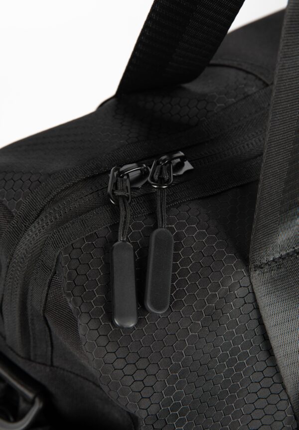 Gwear Everyday Gym Bag - Black - Image 3