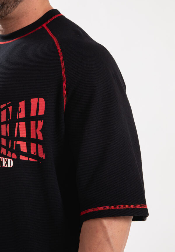Finley Oversized T-Shirt - Black/Red - Image 5